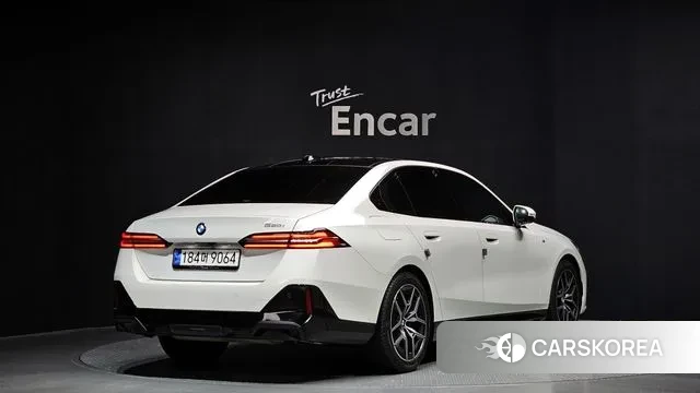 BMW 5 Series (G60) id 3405160 из Кореи 12