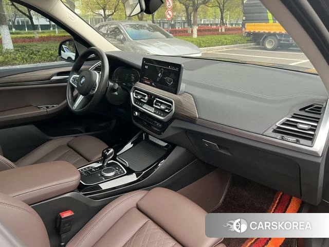 BMW X3 id 4277975 из Китая 9