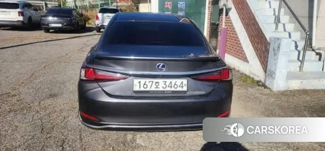 Lexus ES300h 7th generation 2022 Серый из Кореи, фото 2