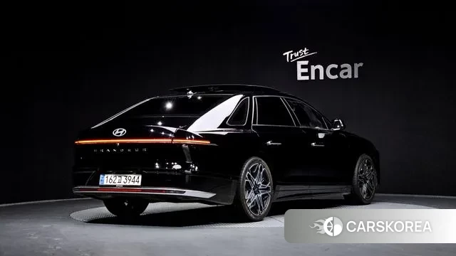 Hyundai Grandeur (GN7) id 3591180 из Кореи 12