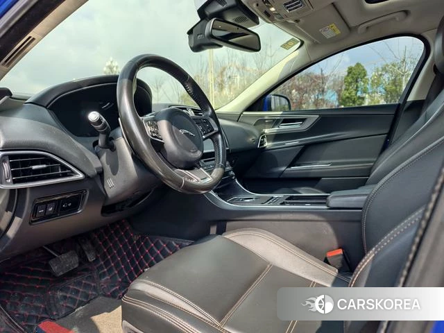 Jaguar XEL 2018 Синий из Китая, фото 2