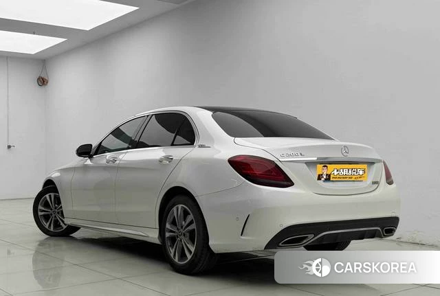 Mercedes-Benz Class C 2021 Белый из Китая, фото 2