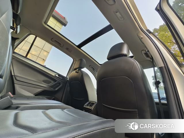 Volkswagen Tiguan L id 4239059 из Китая 12