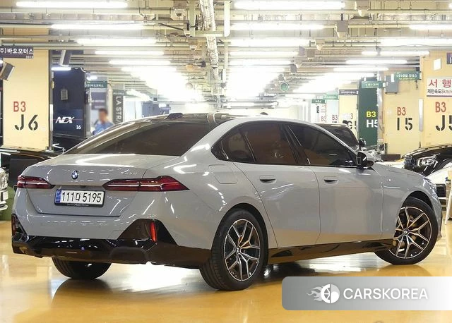 BMW 5 Series (G60) id 3825897 из Кореи 12