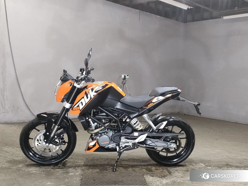 Проданный KTM 200 DUKE 2013 из Японии, фото 2