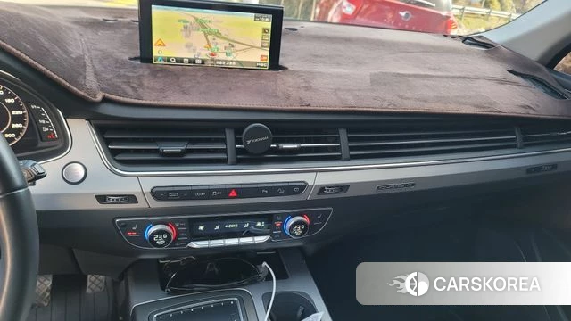 Audi Q7 (4M) 2019 Белый из Кореи, фото 2