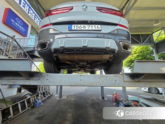 BMW X6 (G06) 2024 Серый из Кореи, фото 2