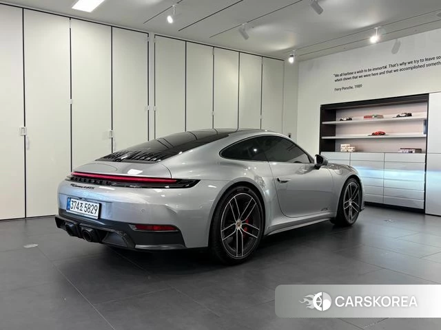 Porsche 911(992) 2025 Серебряный из Кореи, фото 4