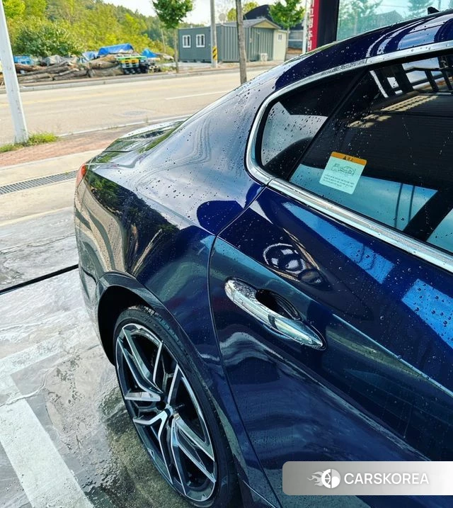 Maserati Quattroporte 2023 Синий из Кореи, фото 2