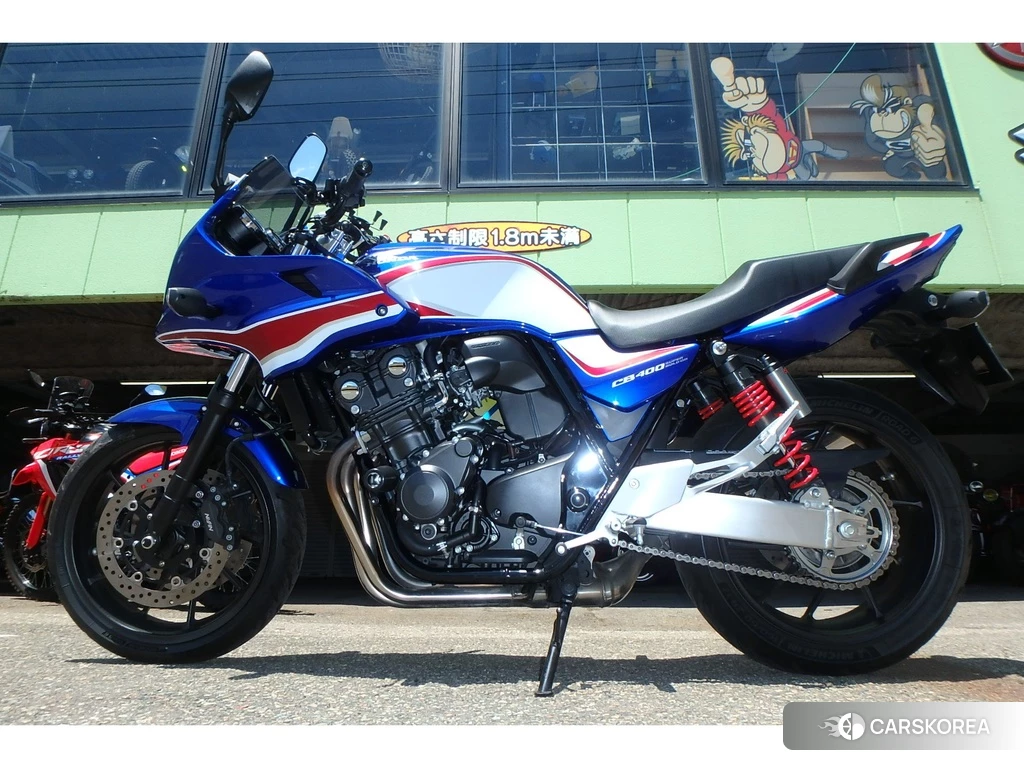 Проданный Honda CB400SF BOLDOR ABS 2022 из Японии