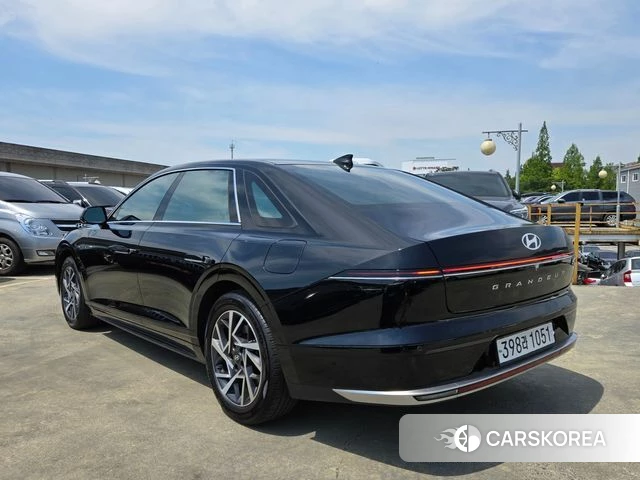 Hyundai Grandeur (GN7) id 4367625 из Кореи 12