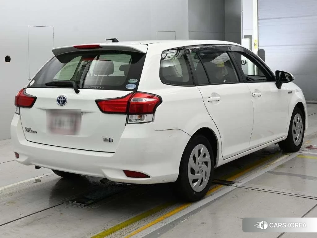 Toyota Corolla Fielder 2019 из Японии, фото 2