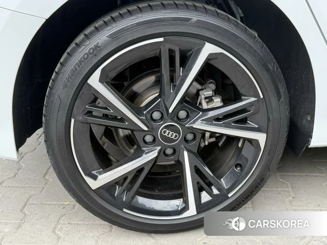 Audi A3 id 4328621 из Китая 12