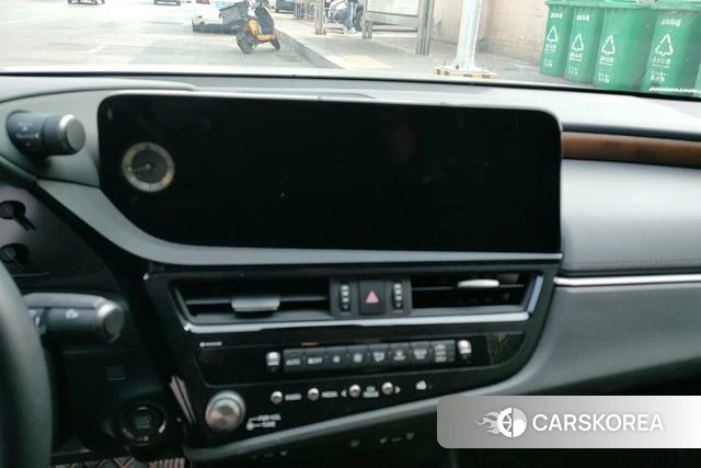 Lexus ES id 4314606 из Китая 9