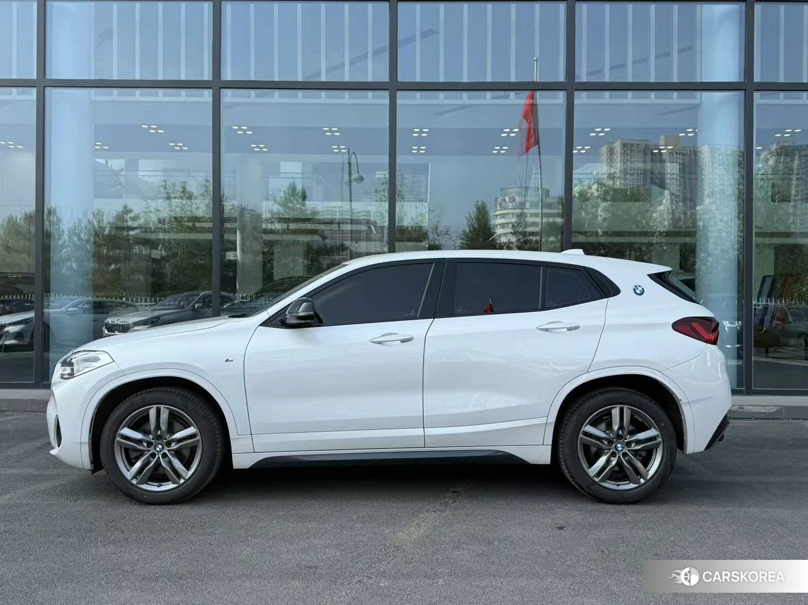 BMW X2 2022 Белый из Китая, фото 2