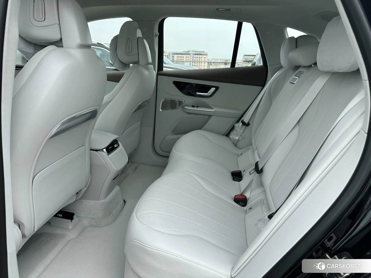 Mercedes-Benz EQE SUV 2024 Черный из Китая, фото 2