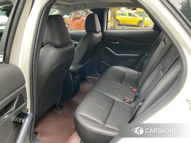 Mazda CX-30 2021 Белый из Китая, фото 6