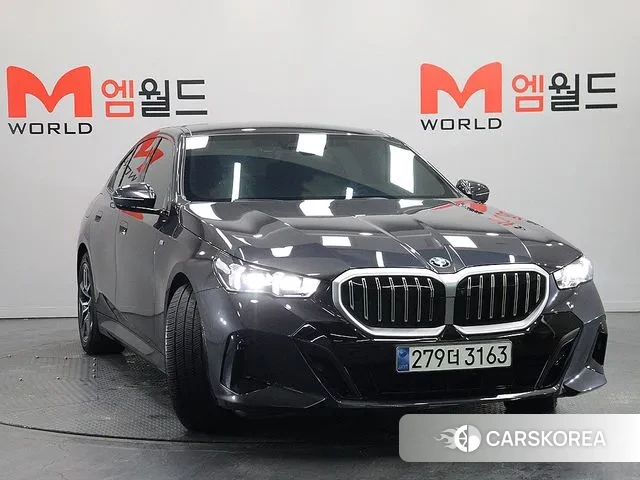 BMW 5 Series (G60) id 3770104 из Кореи 12