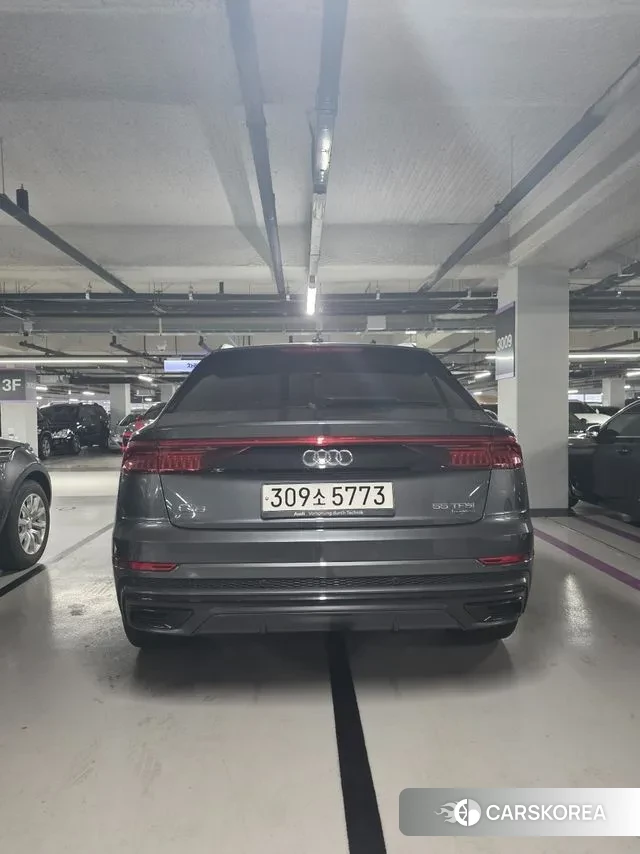 Audi Q8 (4M) 2023 Серый из Кореи, фото 2