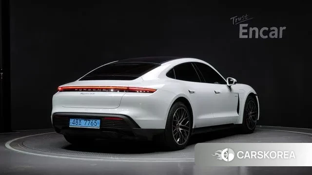 Porsche Taycan id 3002434 из Кореи 12