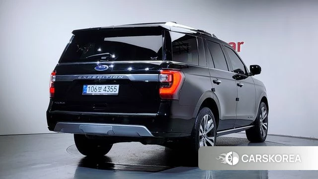 Ford Expeditation id 3865992 из Кореи 12