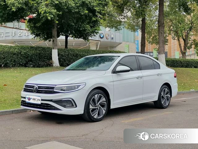 Volkswagen Bora 2024 Белый из Китая, фото 2
