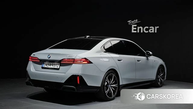 BMW 5 Series (G60) id 3850358 из Кореи 12