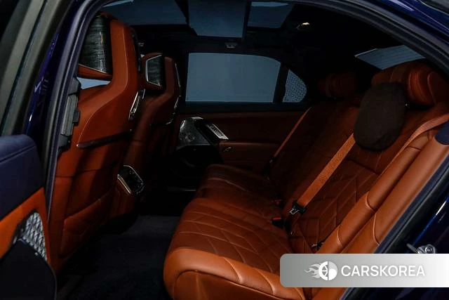 BMW i7 id 3908823 из Китая 12