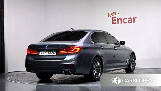 BMW 5 Series (G30) id 3449850 из Кореи 12