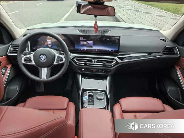 BMW i3 2024 Белый из Китая, фото 2