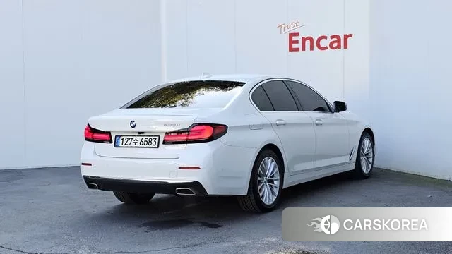 BMW 5 Series (G30) id 3324236 из Кореи 12