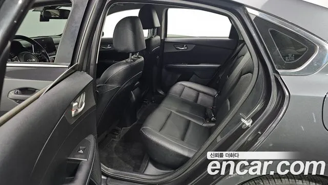 Kia Come New K3 id 2565462 из Кореи 12