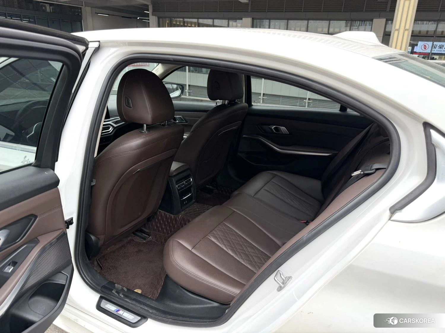 BMW 3 series 2022 Белый из Китая, фото 2