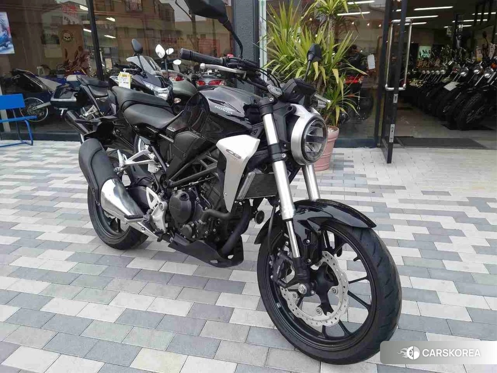Проданный Honda CB250R 2018 из Японии, фото 2