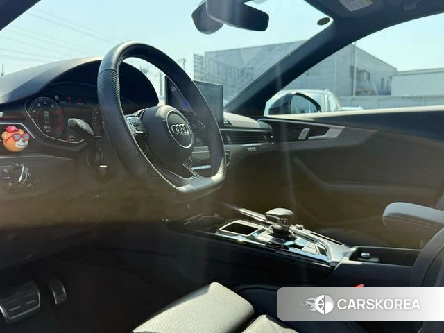 Audi A4L 2024 Темно-серый из Китая, фото 2