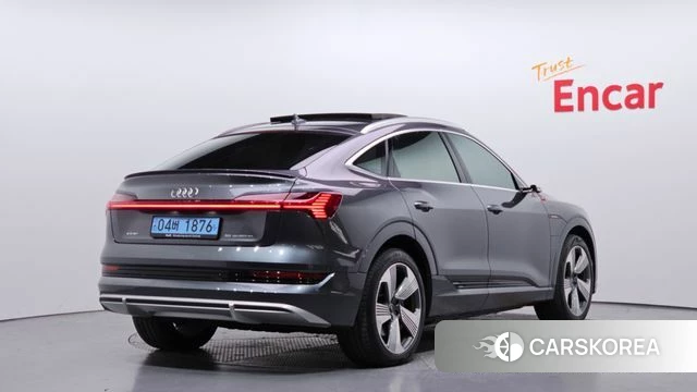 Audi e-Tron id 4231602 из Кореи 12