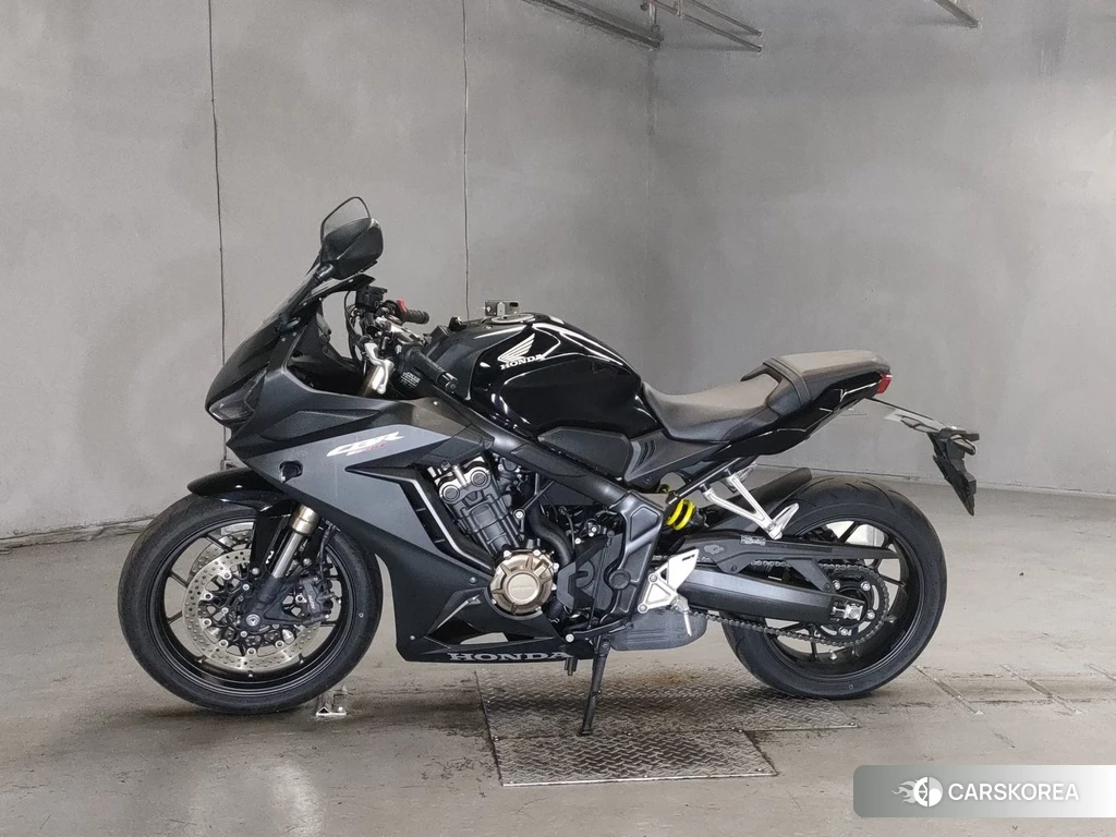 Проданный Honda CBR650R 2021 из Японии, фото 2