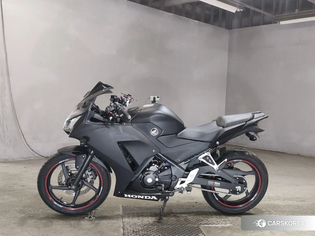 Проданный Honda CBR250R 2016 из Японии