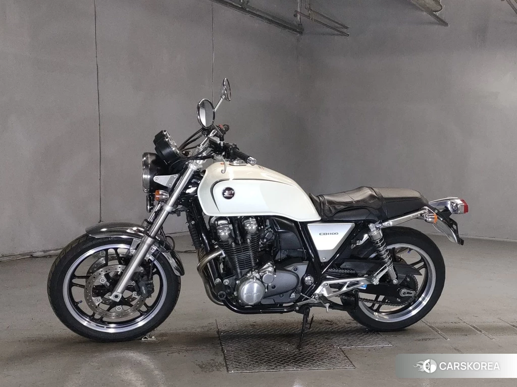 Проданный Honda CB1100 2010 из Японии, фото 2