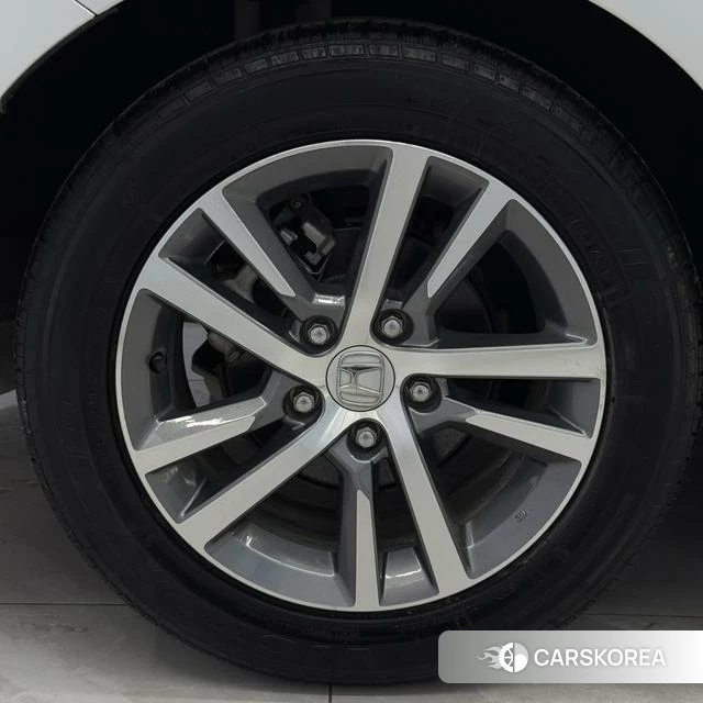 Honda Civic id 4374672 из Китая 10