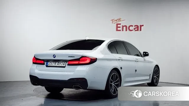 BMW 5 Series (G30) id 3777404 из Кореи 12