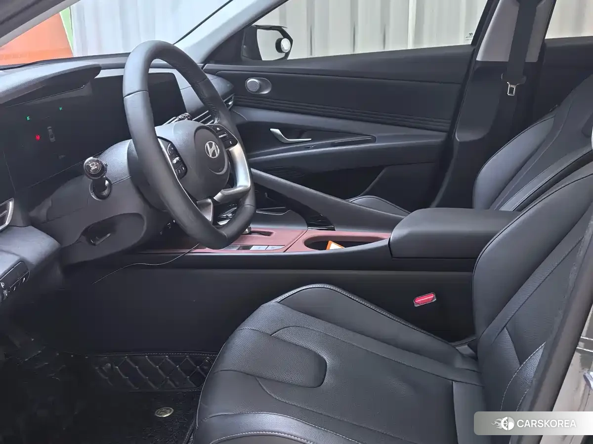 Hyundai Elantra 2024 Silver/gray из Китая, фото 5