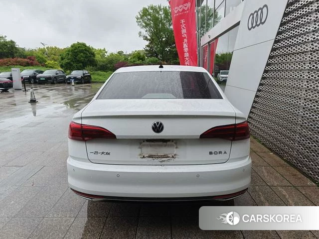 Volkswagen Bora 2021 Белый из Китая, фото 2