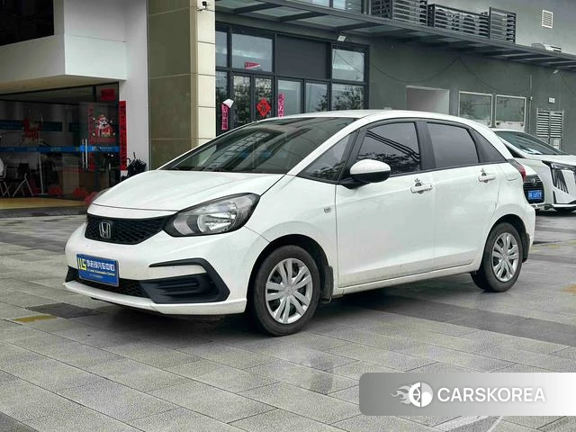 Honda Fit 2022 Белый из Китая, фото 3