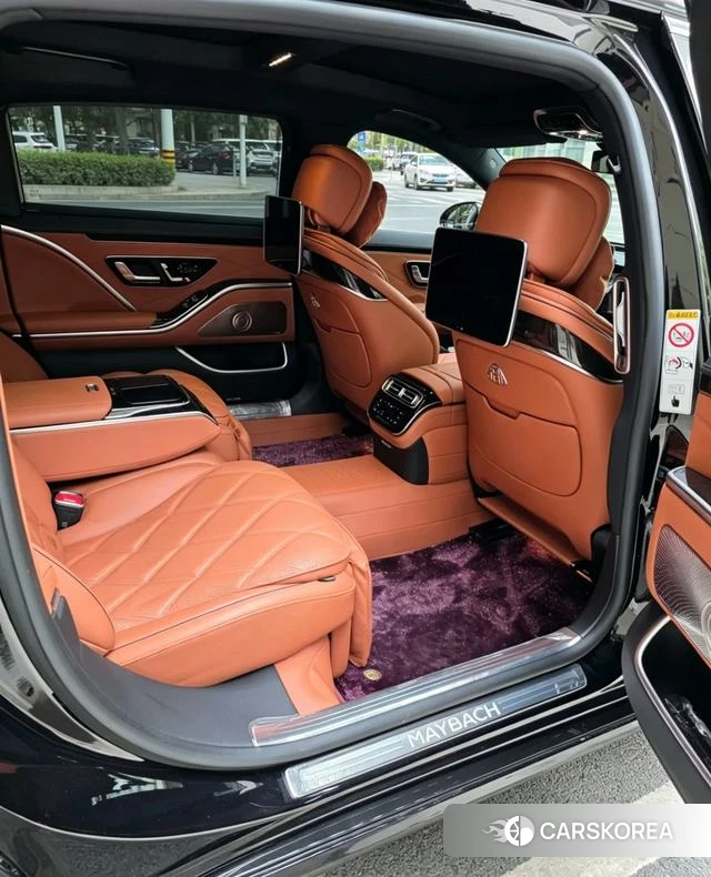 Mercedes-Benz Maybach S-class 2025 Черный из Китая, фото 2