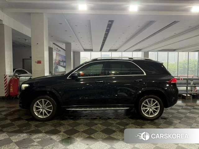 Mercedes-Benz GLE (import) 2020 Черный из Китая, фото 2