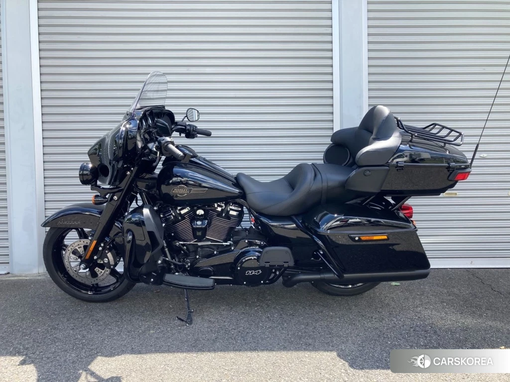 Проданный Harley-Davidson Electra Glide FLHTK1690 2023 из Японии, фото 2