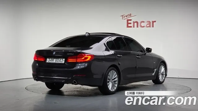 BMW 5 Series (G30) id 2946402 из Кореи 12