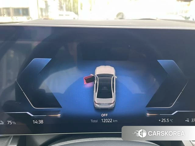 BMW i5 2025 Белый из Китая, фото 2