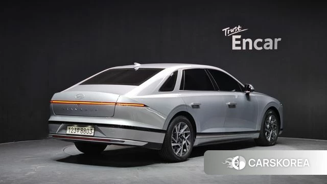 Hyundai Grandeur (GN7) id 3883328 из Кореи 12